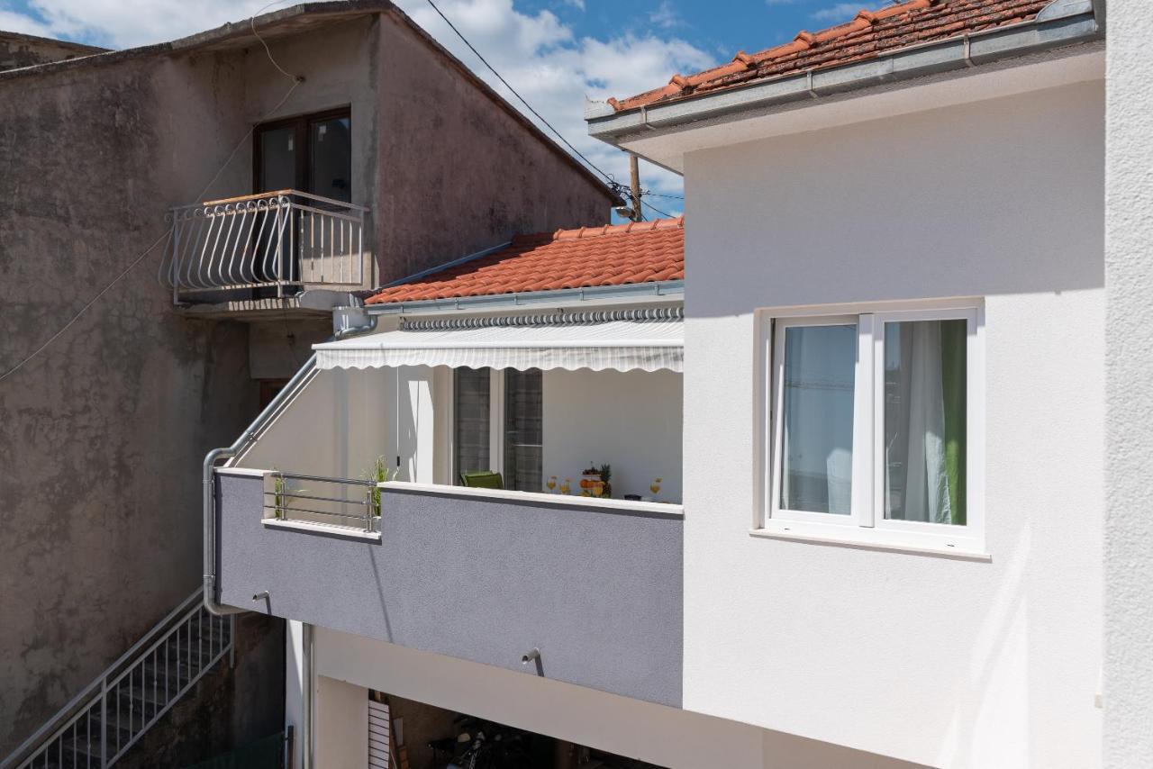 Apartment Roko Трогир Экстерьер фото
