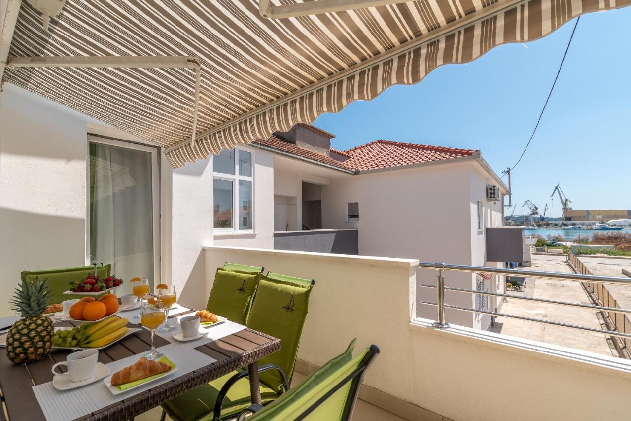 Apartment Roko Трогир Экстерьер фото